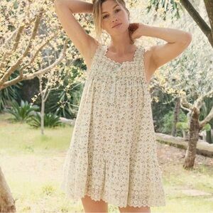 ISO!!! Doen Gladys Floral Mini Dress